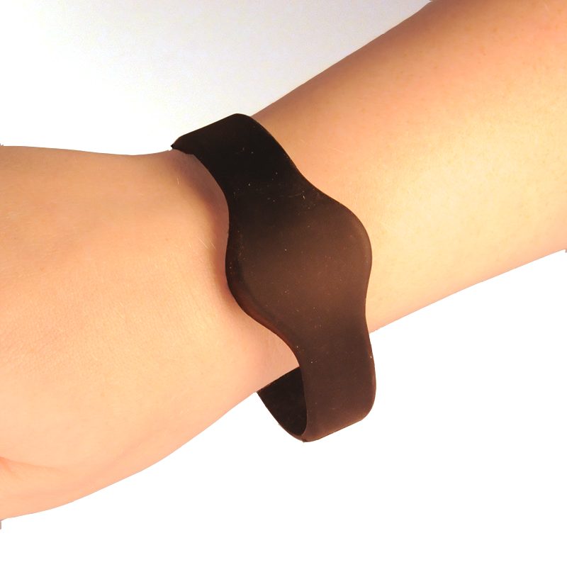 black RFID wristband-plicards