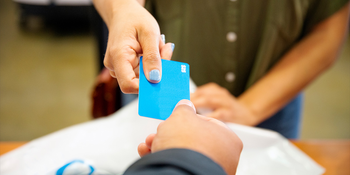 Why Businesses Need Physical Gift Cards PLI